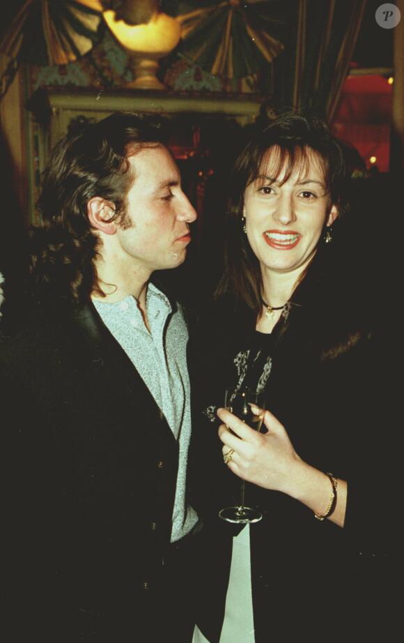 Philippe Candeloro et Olivia à Paris, le 8 avril 1997. 