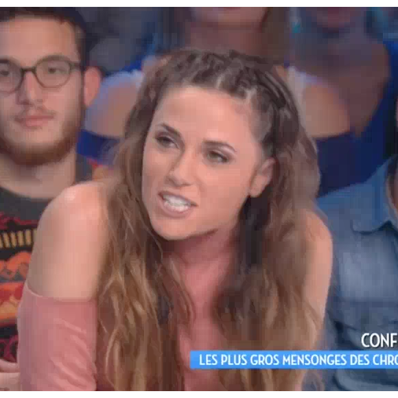 Capucine Anav avoue avoir menti à Cyril Hanouna pour se faire embaucher dans TPMP. Emission "Touche pas à mon poste" sur C8. Le 28 octobre 2016.