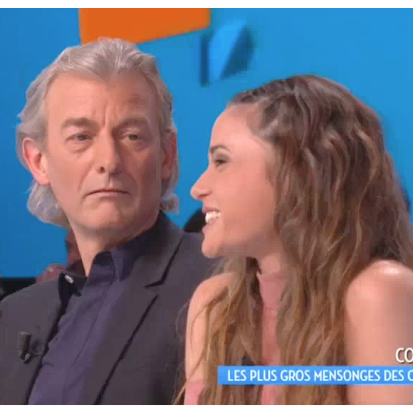 Capucine Anav avoue avoir menti à Cyril Hanouna pour se faire embaucher dans TPMP. Emission "Touche pas à mon poste" sur C8. Le 28 octobre 2016.