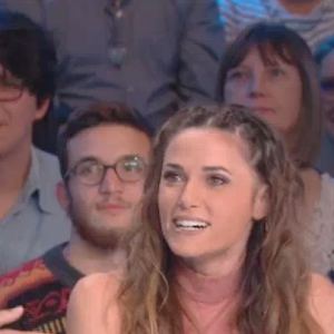 Capucine Anav avoue avoir menti à Cyril Hanouna pour se faire embaucher dans TPMP. Emission "Touche pas à mon poste" sur C8. Le 28 octobre 2016.