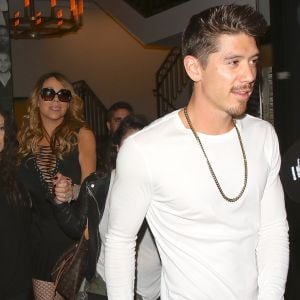 Mariah Carey quitte le restaurant Catch à Los Angeles, elle est précédée de son danseur Bryan Tanaka, dont elle est inséparable. Ils sont repartis dans la même voiture, le 29 octobre 2016