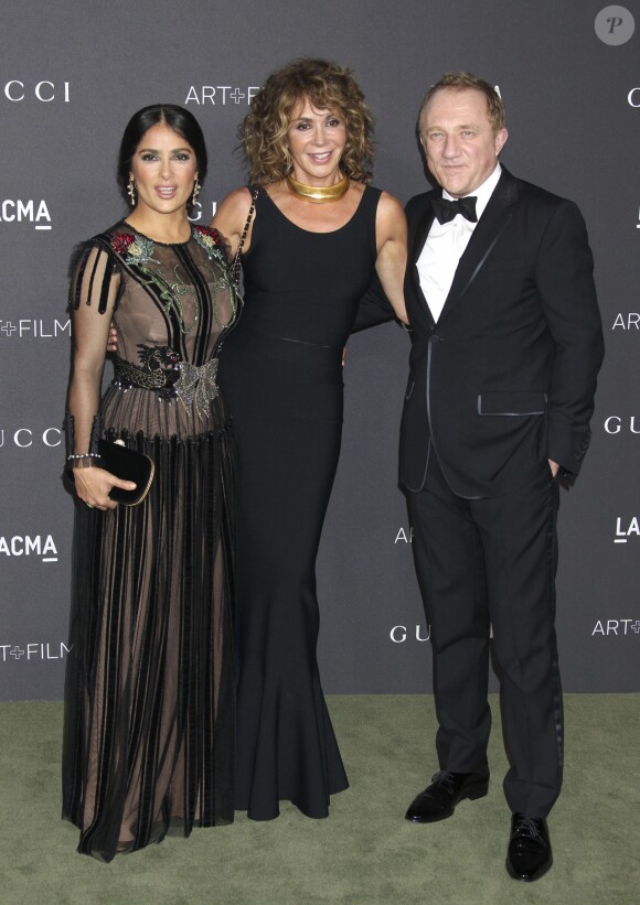 Salma Hayek avec son mari Francois Henri Pinault et guest au gala LACMA Art + Film à Los Angeles, le 29 octobre 2016