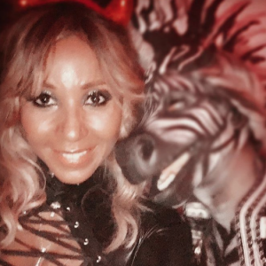Cathy Guetta fête Halloween au club Bolton avec ses amies, à Londres. Photo publiée sur Instagram le 31 octobre 2016