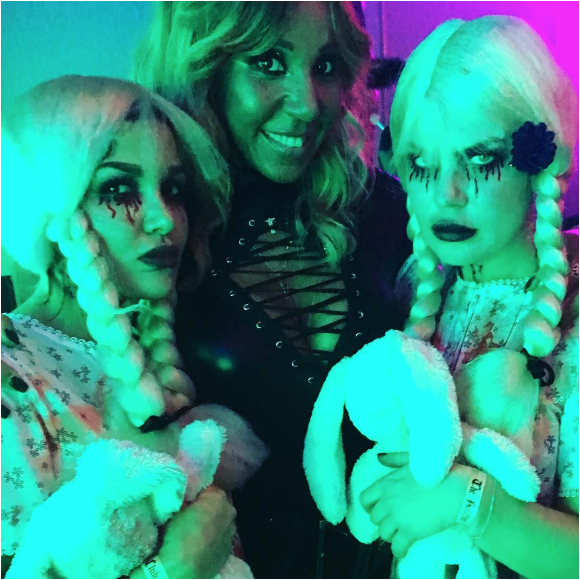 Cathy Guetta fête Halloween au club Bolton avec ses amies, à Londres. Photo publiée sur Instagram le 31 octobre 2016