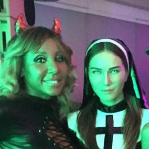 Cathy Guetta fête Halloween au club Bolton avec ses amies, à Londres. Photo publiée sur Instagram le 31 octobre 2016