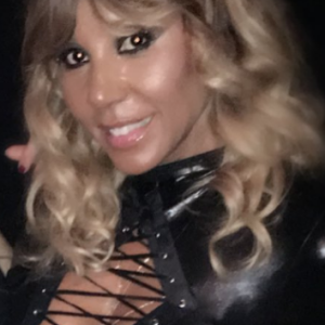 Cathy Guetta torride pour fêter Halloween au club Bolton à Londres. Photo publiée sur Instagram le 31 octobre 2016