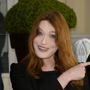 Carla Bruni-Sarkozy lors du dîner d'ouverture au profit de l'association "Enfants du soleil" pendant le 30ème Festival du film de Cobourg en France le 9 juin 2016.