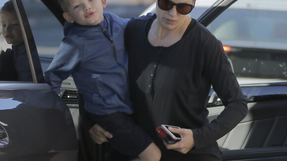 Jennifer Garner au naturel son fils dans les bras, face à son ex Ben Affleck