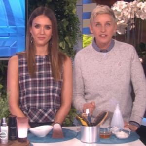 Jessica Alba et Ellen DeGeneres sur le plateau du talk-show de l'animatrice lundi 7 novembre 2016