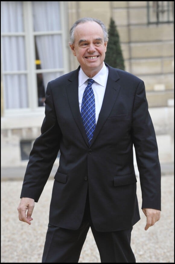 Frédéric Mitterrand participe au premier conseil des ministres du nouveau gouvernement au palais de l'Elysée le 17 novembre 2010.