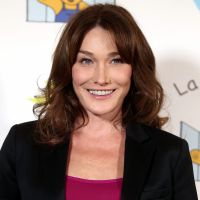 Carla Bruni-Sarkozy, une ambassadrice chic et radieuse face à Joyce Jonathan