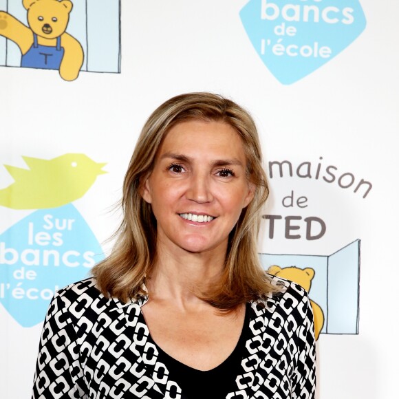 Agnès Evren (vice-présidente du Conseil régional d'IDF en charge de l'éducation et de la culture) - Soirée au profit de l'association "Sur les Bancs de l'Ecole" au Pavillon Gabriel à Paris le 7 novembre 2016. Les chefs et les artistes se mobilisent à la faveur de l'autisme lors de la 6ème édition de l'Autism Charity Gala. © Dominique Jacovides/Bestimage  6th edition of the Autism Charity Gala in Paris November 7, 2016.07/11/2016 - Paris