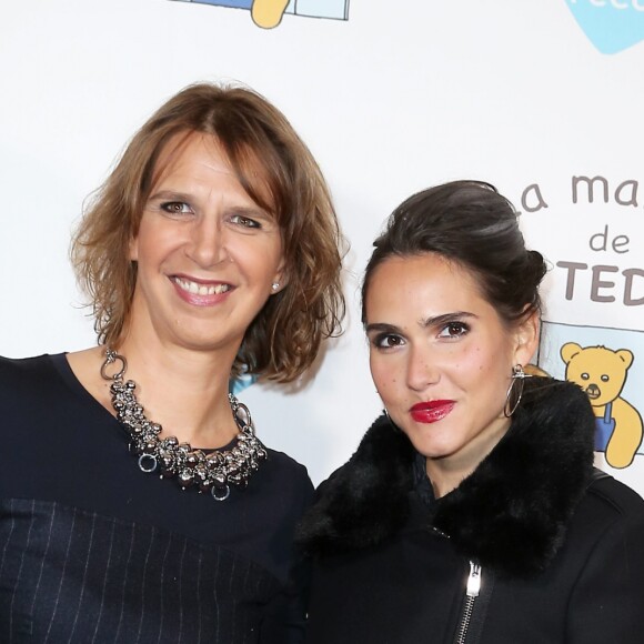 Anne Buisson, Présidente de l'association "Les bancs de l'école" et Joyce Jonathan - Soirée au profit de l'association "Sur les Bancs de l'Ecole" au Pavillon Gabriel à Paris le 7 novembre 2016. Les chefs et les artistes se mobilisent à la faveur de l'autisme lors de la 6ème édition de l'Autism Charity Gala. © Dominique Jacovides/Bestimage  6th edition of the Autism Charity Gala in Paris November 7, 2016.07/11/2016 - Paris