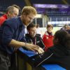 Le prince Harry visite Coach Core au Centre National Ice de Londres, le 27 octobre 2016.