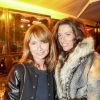 Axelle Laffont et une amie - Le prix de Flore 2016 pour Nina Yargekov et sa "Double nationalité" au Café de Flore à Paris, France, le 8 novembre 2016.