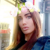 La candidate de télé-réalité Manon Marsault a changé de couleurs de cheveux. Elle n'est plus brune ! Le 9 novembre 2016.