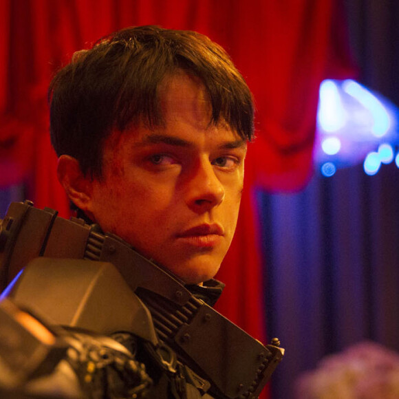 Dane DeHaan dans Valérian et la Cité des mille planètes