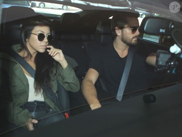 Kourtney Kardashian et Scott Disick arrivent à l'hôpital Cedars-Sinai pour rendre visite à Blac Chyna et Rob Kardashian qui viennent d'avoir une petite fille Dream à Los Angeles le 10 novembre 2016.