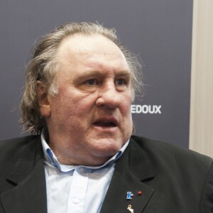 Gérard Depardieu pour "Innocent" - Le "33ème Salon du Livre" au parc des expositions de la porte de Versailles à Paris, le 20 mars 2016.