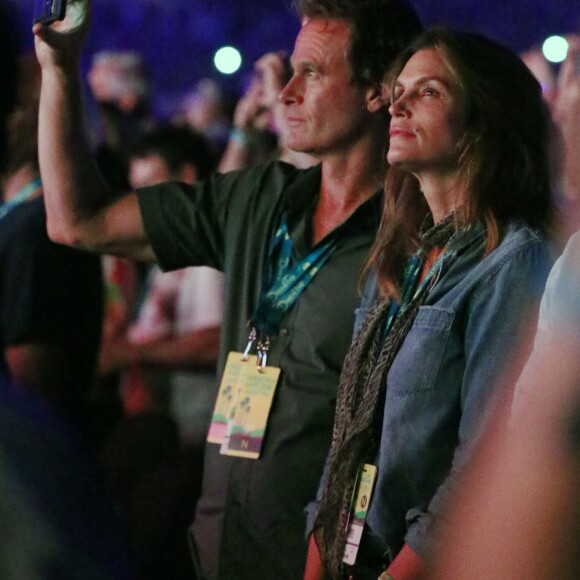 Exclusif - Prix spécial - Cindy Crawford et son mari Rande Gerber assistent au concert de Paul McCartney lors du festival Desert Trip à Indio en Californie le 8 octobre 2016.08/10/2016 - Indio