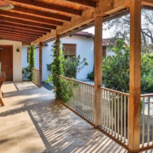 Cindy Crawford et Rande Gerber mettent en vente leur villa de Malibu pour la modique somme de 60 millions de dollars (novembre 2016).