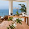 Cindy Crawford et Rande Gerber mettent en vente leur villa de Malibu pour la modique somme de 60 millions de dollars (novembre 2016).