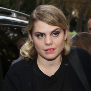 Exclusif - Béatrice (Coeur de pirate) arrive pour l'enregistrement d'une émission tv au studio Gabriel. Paris, le 14 septembre 2016