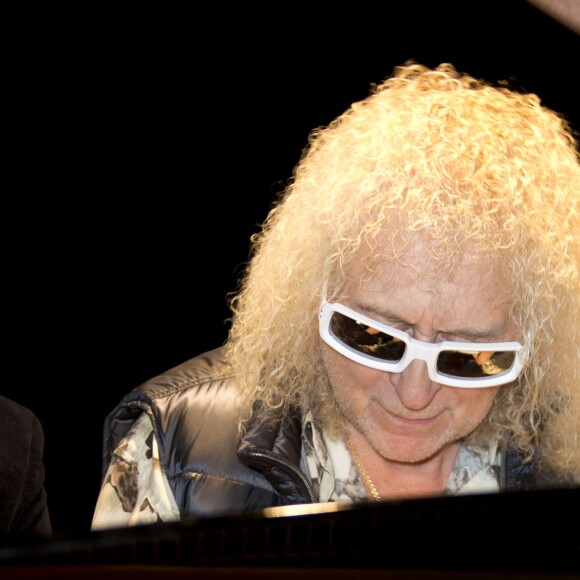 Michel Polnareff - Inauguration du centre culturel Michel Polnareff à Fontenay-Trésigny le 25 novembre 2016 Michel Polnareff a vécu dans ce village en 1987 et 1988 dans le bar de Mr et Mme Troisvallet.