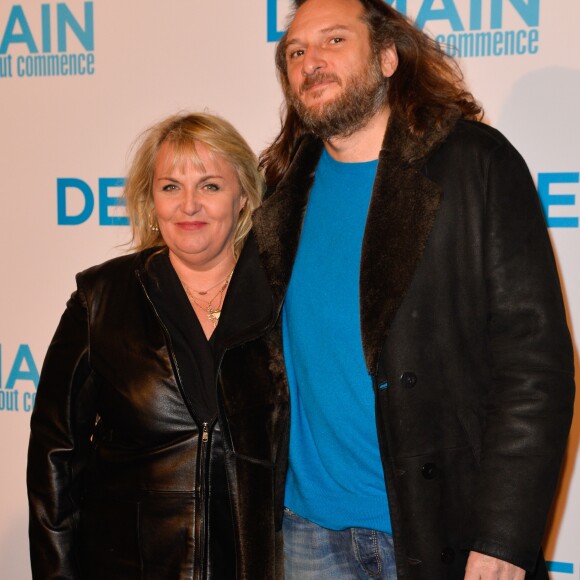 Valérie Damidot et son compagnon Régis Viogeat - Avant première du film "Demain tout commence" au Grand Rex à Paris le 28 novembre 2016. © Coadic Guirec/Bestimage