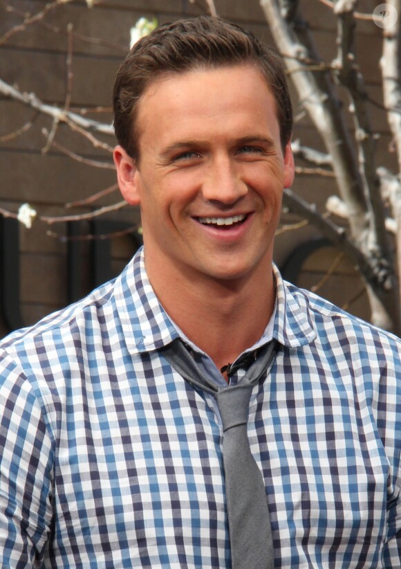 Ryan Lochte a l'emission "Extra" a Los Angeles, le 18 avril 2013