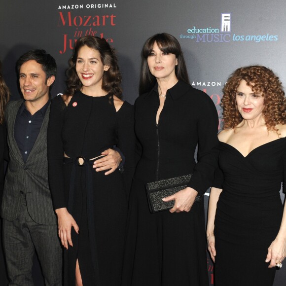 Saffron Burrows enceinte, Gael García Bernal, Lola Kirke, Monica Bellucci, Bernadette Peters à la soirée de début de la saison 3 de 'Mozart in The Jungle' à The Grove. Los Angeles, le 1er décembre 2016. © Dave Longendyke/Globe Photos via Zuma/Bestimage