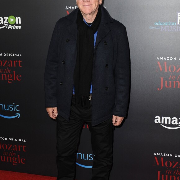 Malcolm McDowell à la soirée de début de la saison 3 de 'Mozart in The Jungle' à The Grove. Los Angeles, le 1er décembre 2016. © Dave Longendyke/Globe Photos via Zuma/Bestimage