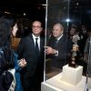 Hélène Joubert, François Hollande et Marc Ladreit de Lacharrière - Vernissage de l'exposition de 60 oeuvres d'art africain et océanien issues de la collection personnelle de Marc Ladreit de Lacharrière au Musée du Quai Branly - Jacques Chirac à Paris, le 22 Novembre 2016. Intitulée "Eclectique, une collection du XXIe siècle", cette exposition s'y tiendra jusqu'au 2 avril 2017. © Dominique Jacovides/Bestimage