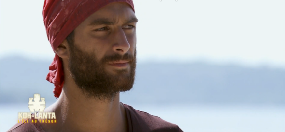 Benoît remporte l'épreuve des poteaux - Finale de "Koh-Lanta, L'île au trésor". Sur TF1, le 9 décembre 2016.