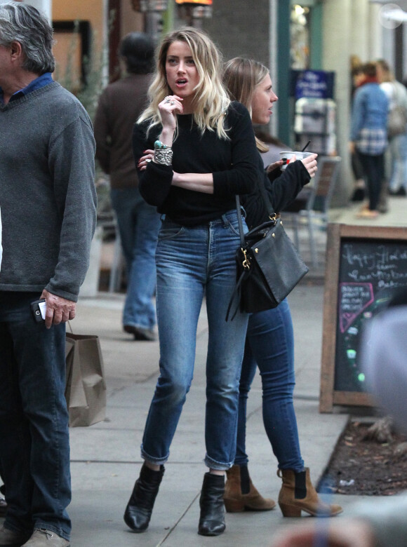 Amber Heard est allée diner à Los Angeles, le 10 décembre 2016