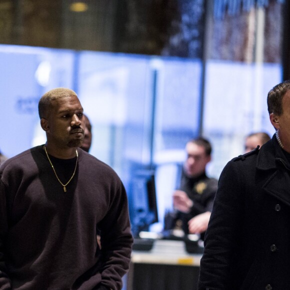 Kanye West arrive à la Trump Tower à Manhattan pour un entretien avec Donald Trump. New York, le 13 décembre 2016.