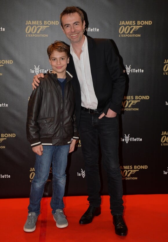 Matthieu Gonet et son fils au Vernissage de "James Bond 007 l'exposition - 50 ans de style Bond" à la grande Halle de la Villette à Paris, le 14 avril 2016. © Veeren/Bestimage