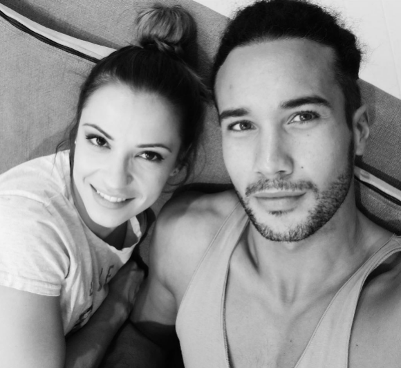 Laurent Maistret pose avec Denitsa Ikonomova, sa partenaire de la saison 7 de "Danse avec les stars", sur Instagram. Décembre 2016.