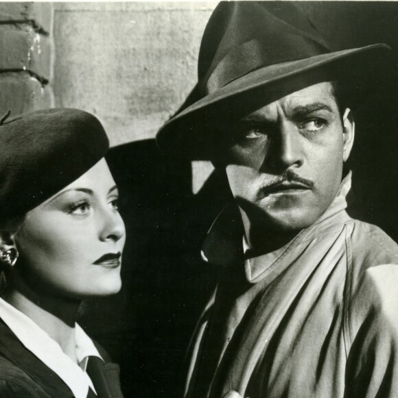 Archives - Michèle Morgan et Alan Curtis dans le film "Two tickets to London" en 1943