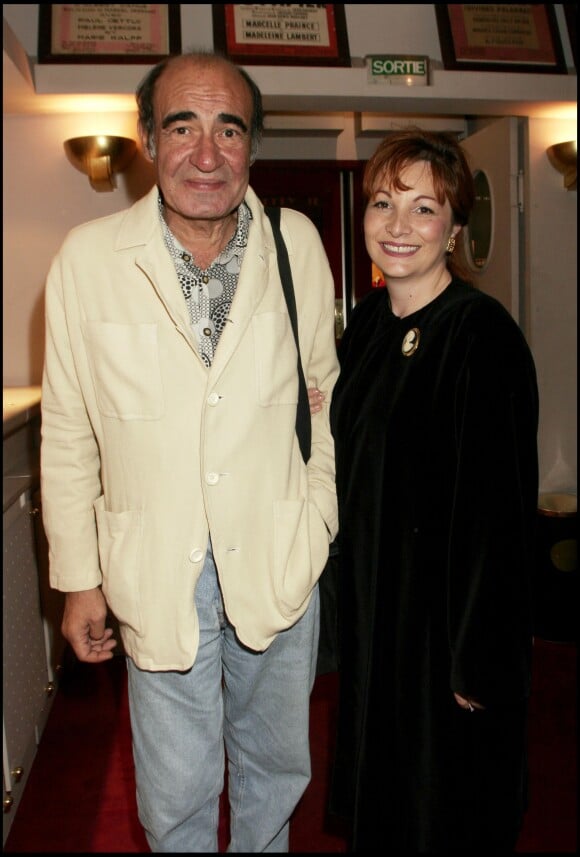 Philippe Khorsand et sa femme Theodora - Générale de la pièce "Une heure et demie de retard" au théâtre des Mathurins, à Paris, le 12 septembre 2005.
