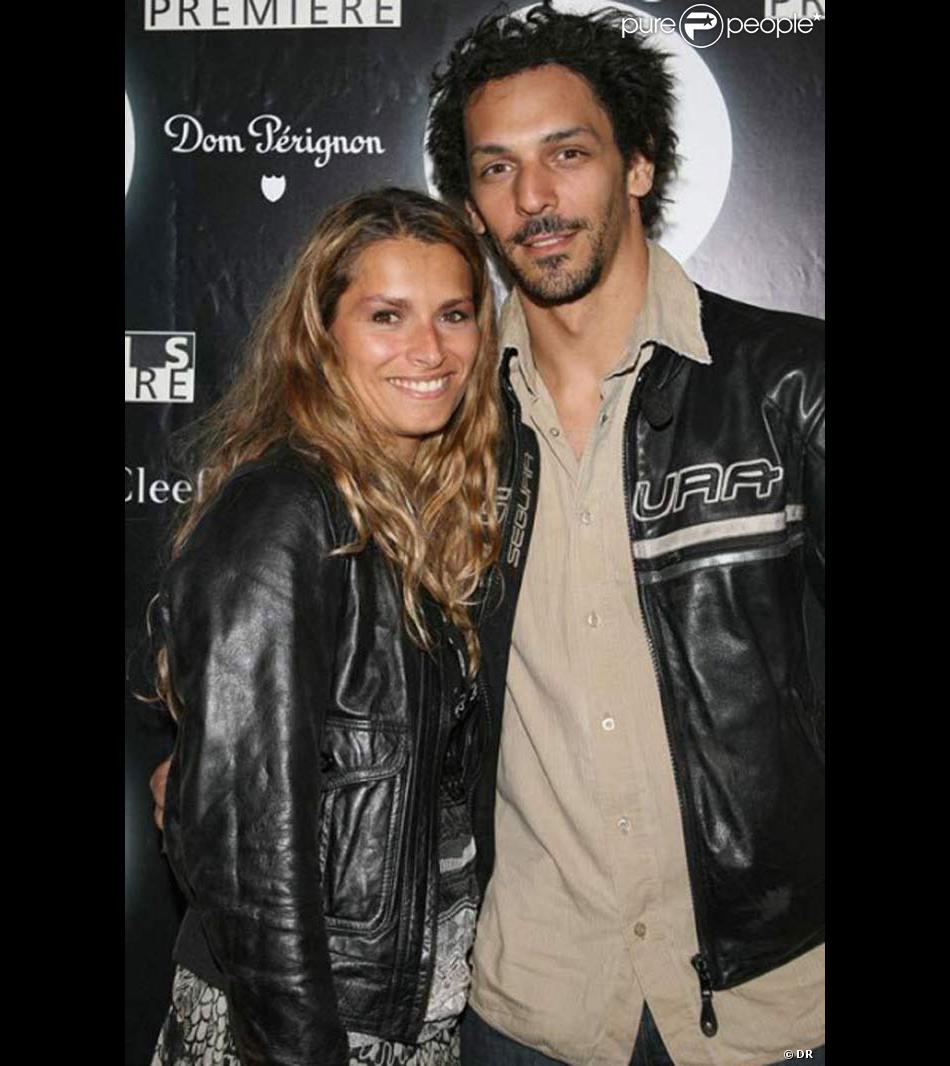Томер сислей с женой и детьми фото Tomer Sisley Et Sa Compagne Julie, Lors Du Festival De Cannes En 2007 3AB