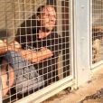 Rémi Gaillard est resté 4 jours enfermé dans une cage de la SPA de Montpellier pour susciter l'adoption des animaux abandonnés et des dons. Il a récolté 200 000 euros. Photo publiée sur Instagram en novembre 2016