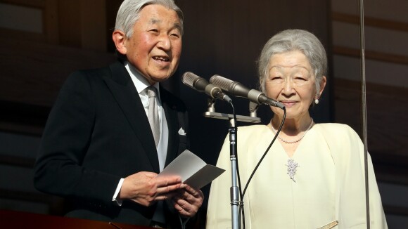 Akihito du Japon : Affluence record pour les voeux de l'empereur déclinant