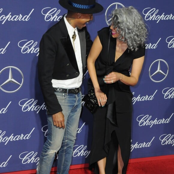 Pharrell Williams et Mimi Valdes lors de la soirée de gala du festival international du film de Palm Springs au centre de congrès de Palm Spring, Californie, Etats-Unis, le 2 janvier 2017. © Birdie Thompson/AdMedia/Zuma Press/Bestimage