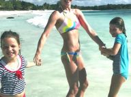 Rebecca Romijn : Sexy en bikini pour des vacances complices avec ses jumelles