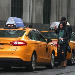 Exclusif - Nabilla Benattia et son compagnon Thomas Vergara à New York, le 18 décembre 2016.