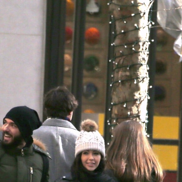 Exclusif - Nabilla Benattia et son compagnon Thomas Vergara lors de leur dernière journée à New York, le 19 décembre 2016.