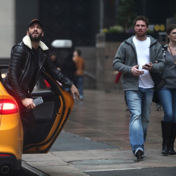 Exclusif - Nabilla Benattia et son compagnon Thomas Vergara à New York, le 18 décembre 2016.