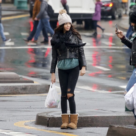 Exclusif - Nabilla Benattia et son compagnon Thomas Vergara à New York, le 18 décembre 2016.
