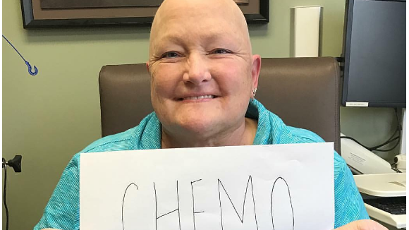 Paris Jackson fière de sa mère : En pleine chimio, elle se bat contre le cancer